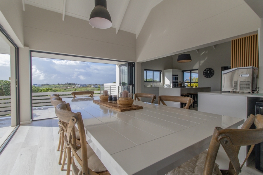 9 Bedroom Property for Sale in Olifantskop Western Cape